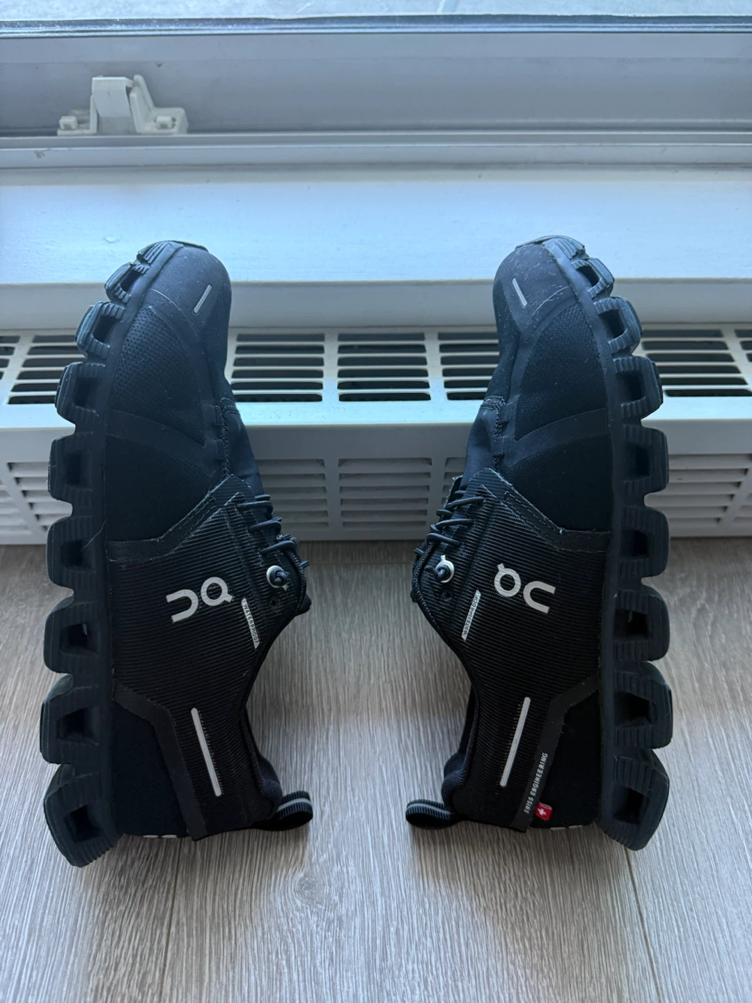 On Running Cloud Waterproof Black Shoes