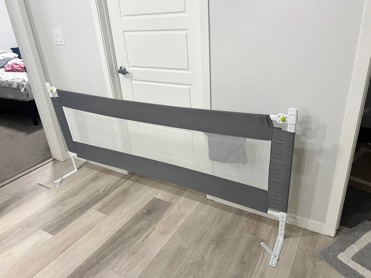 Adjustable Bed Rail for Kids - photo 2