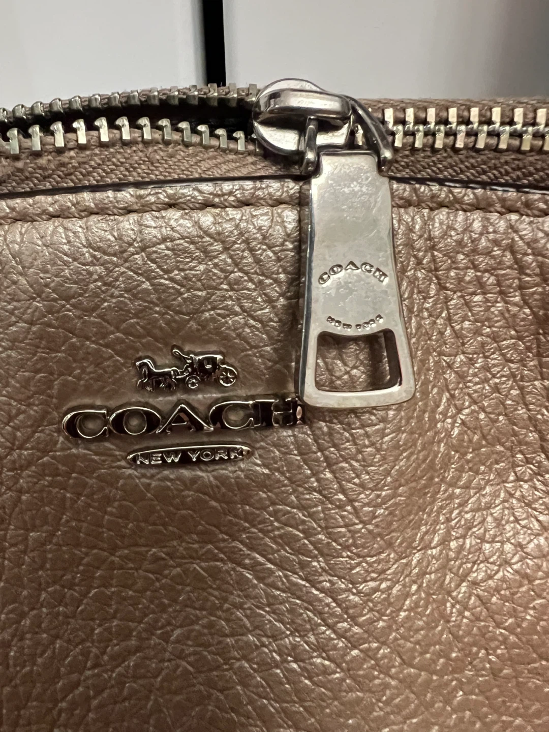 Coach Metallic Gold Leather Crossbody Bag - photo 4