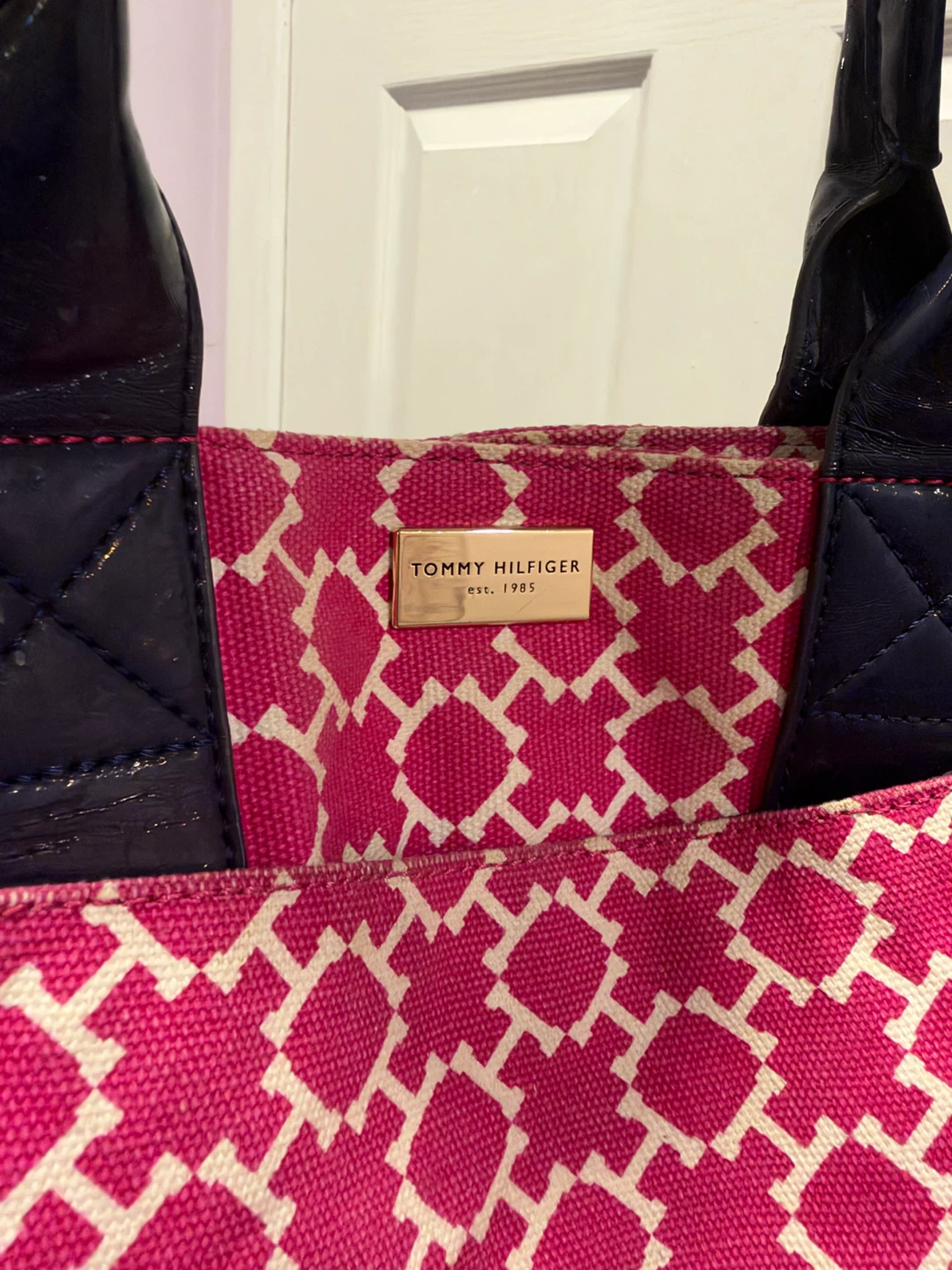 Tommy Hilfiger Pink Monogram Handbag - photo 3