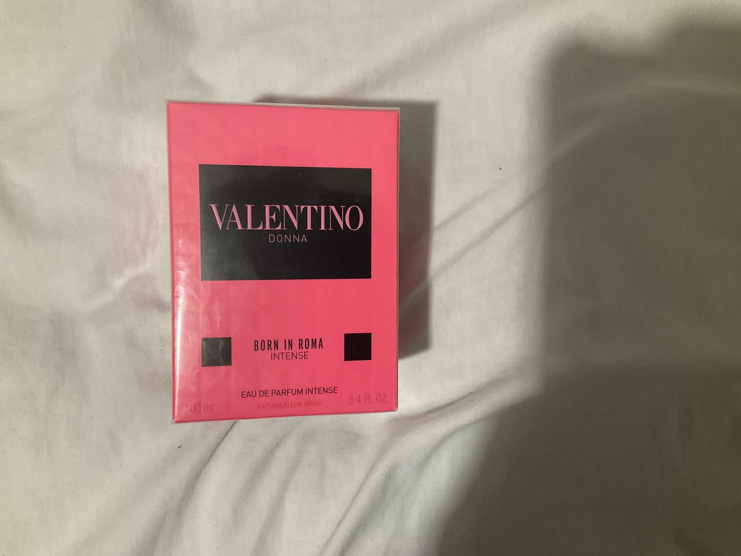 Valentino Donna born in Roma intense 100ml