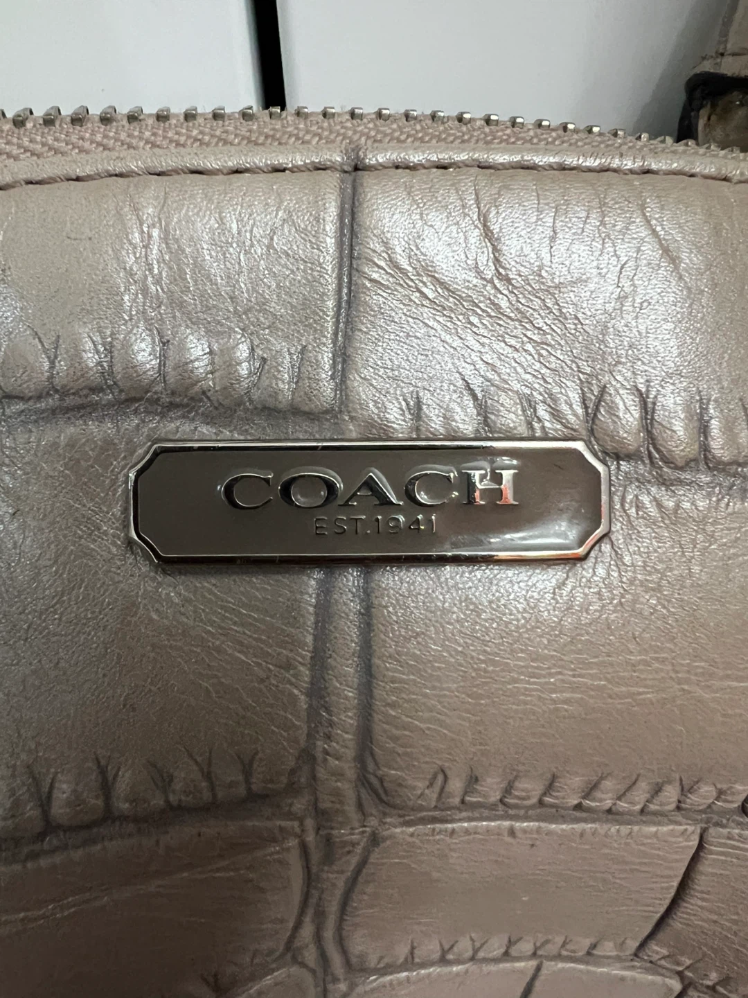 Coach Beige Croc-Embossed Leather Handbag - photo 3