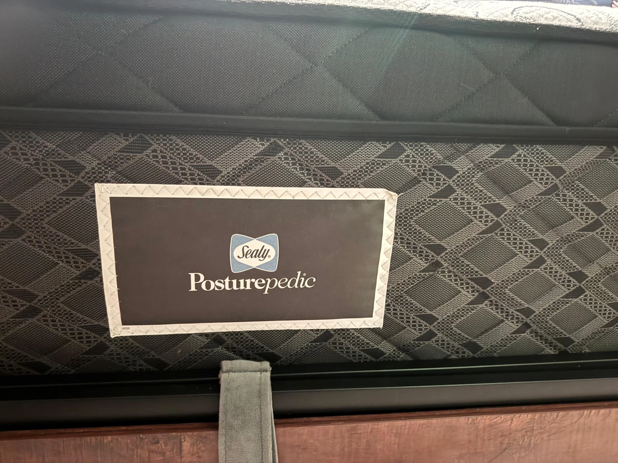Queen mattress - photo 4