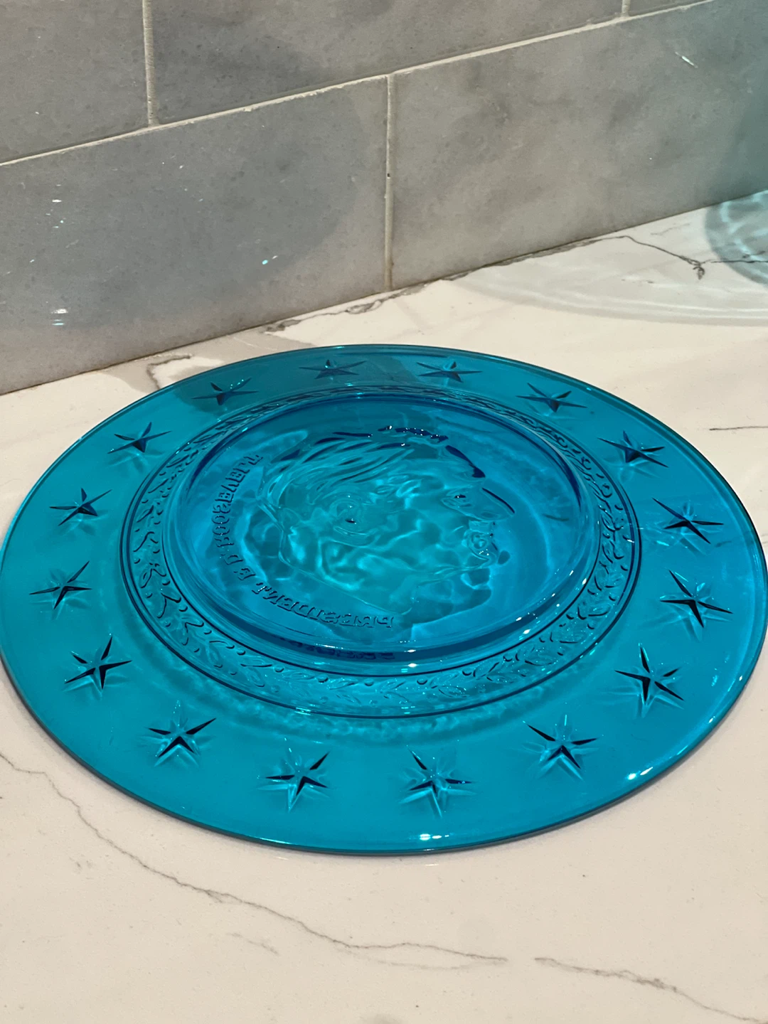 Teal Blue Glass President F.D. Roosevelt Commemorative Plates - photo 3