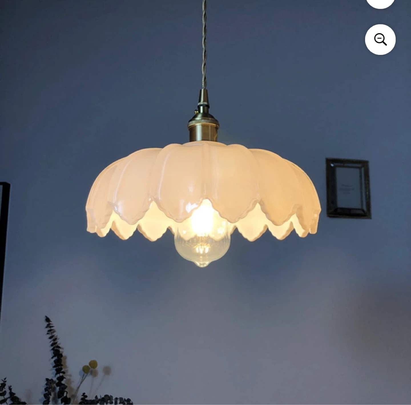 Glass Petal Pendant Light - photo 3