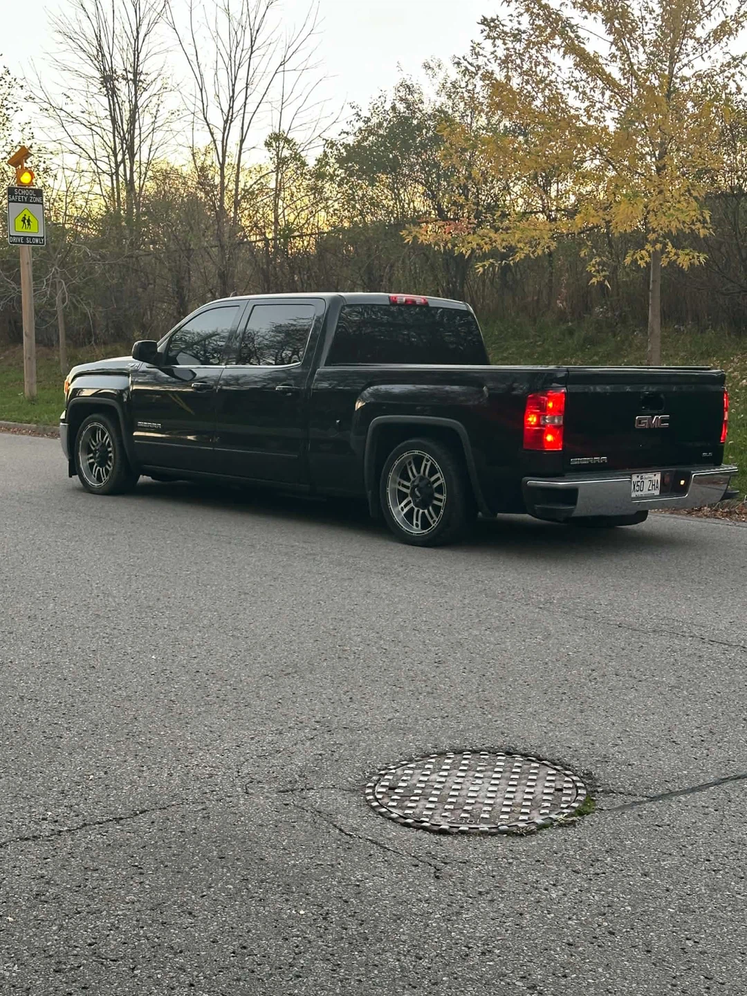GMC siera 1500 sport lowered - photo 5