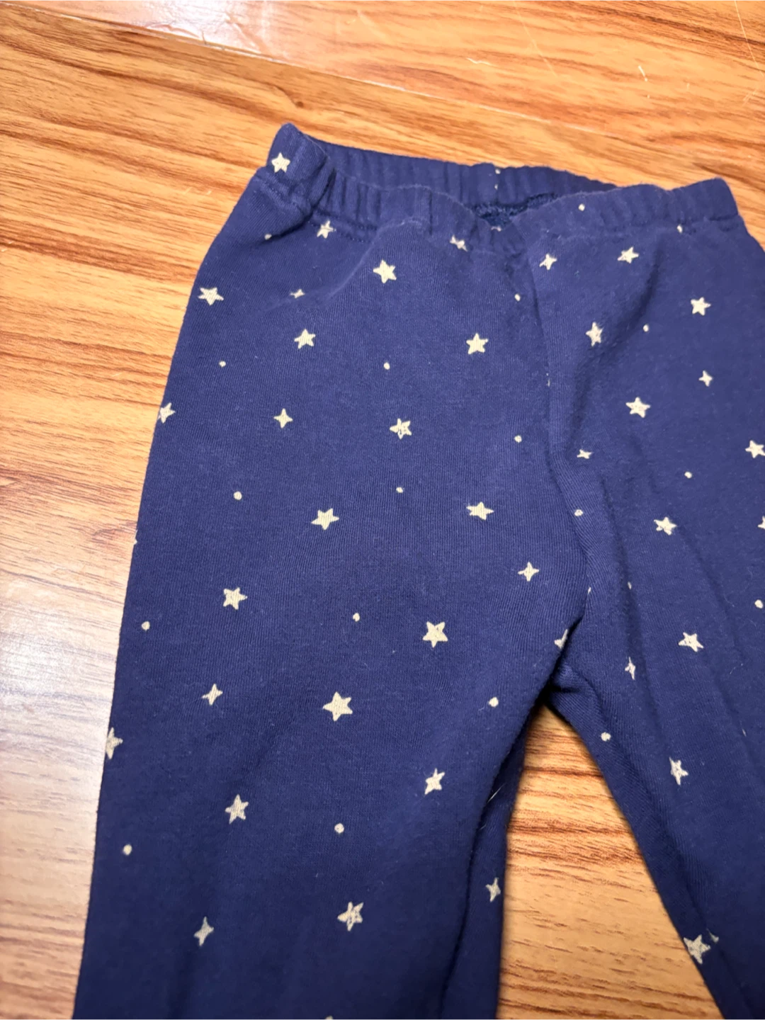 Uniqlo Baby Pants sz12-18 months - photo 2