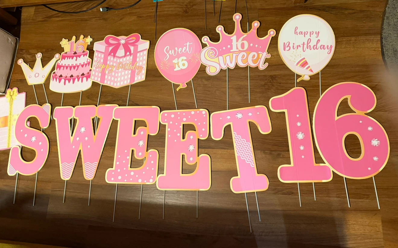 Sweet 16 lawn signs