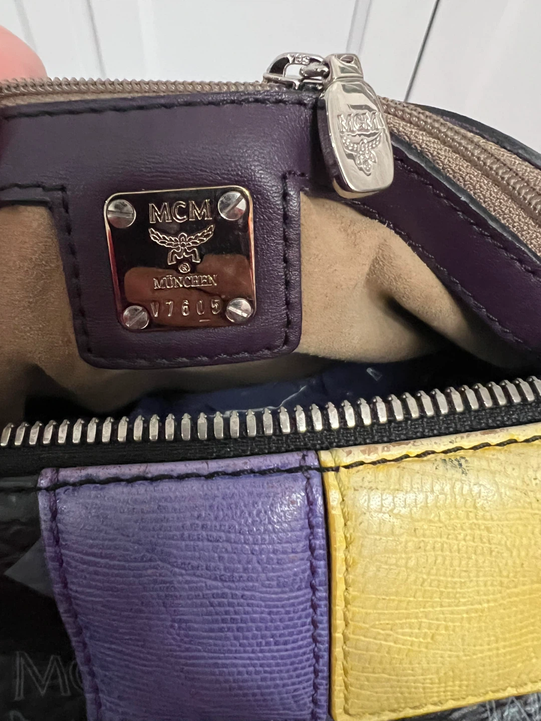 MCM Munich Lion Boston Bag - photo 4