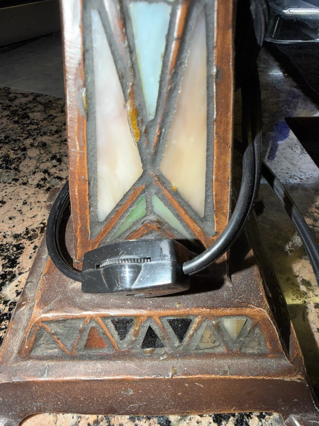 Mission Style Stained Glass Table Lamp - photo 5