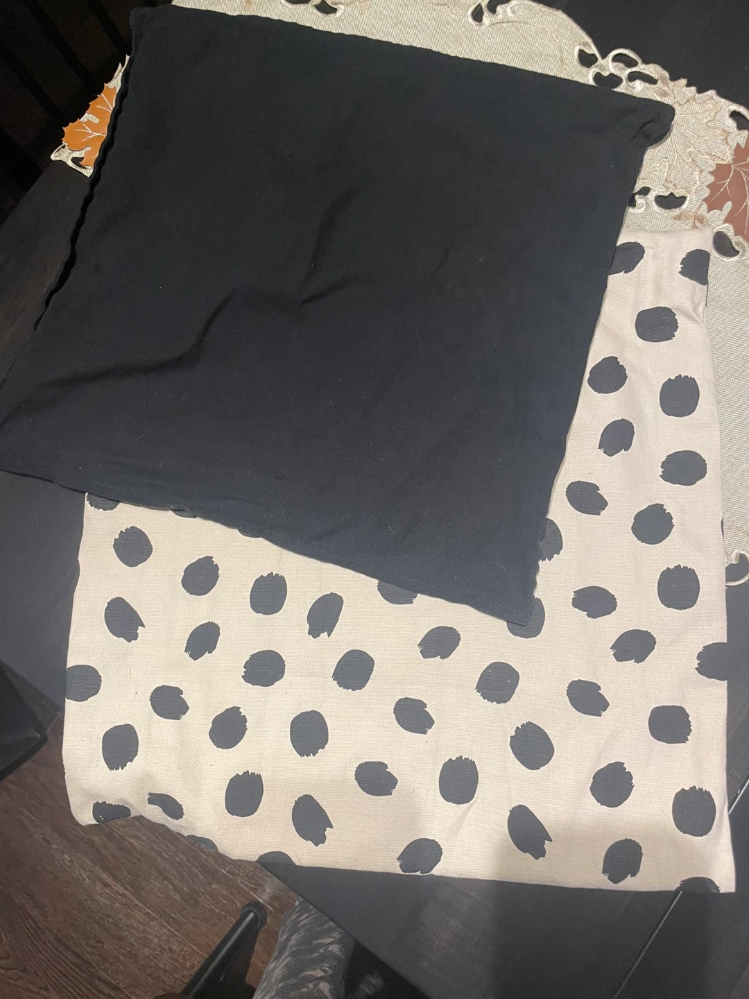 Set of two decorative cushion covers