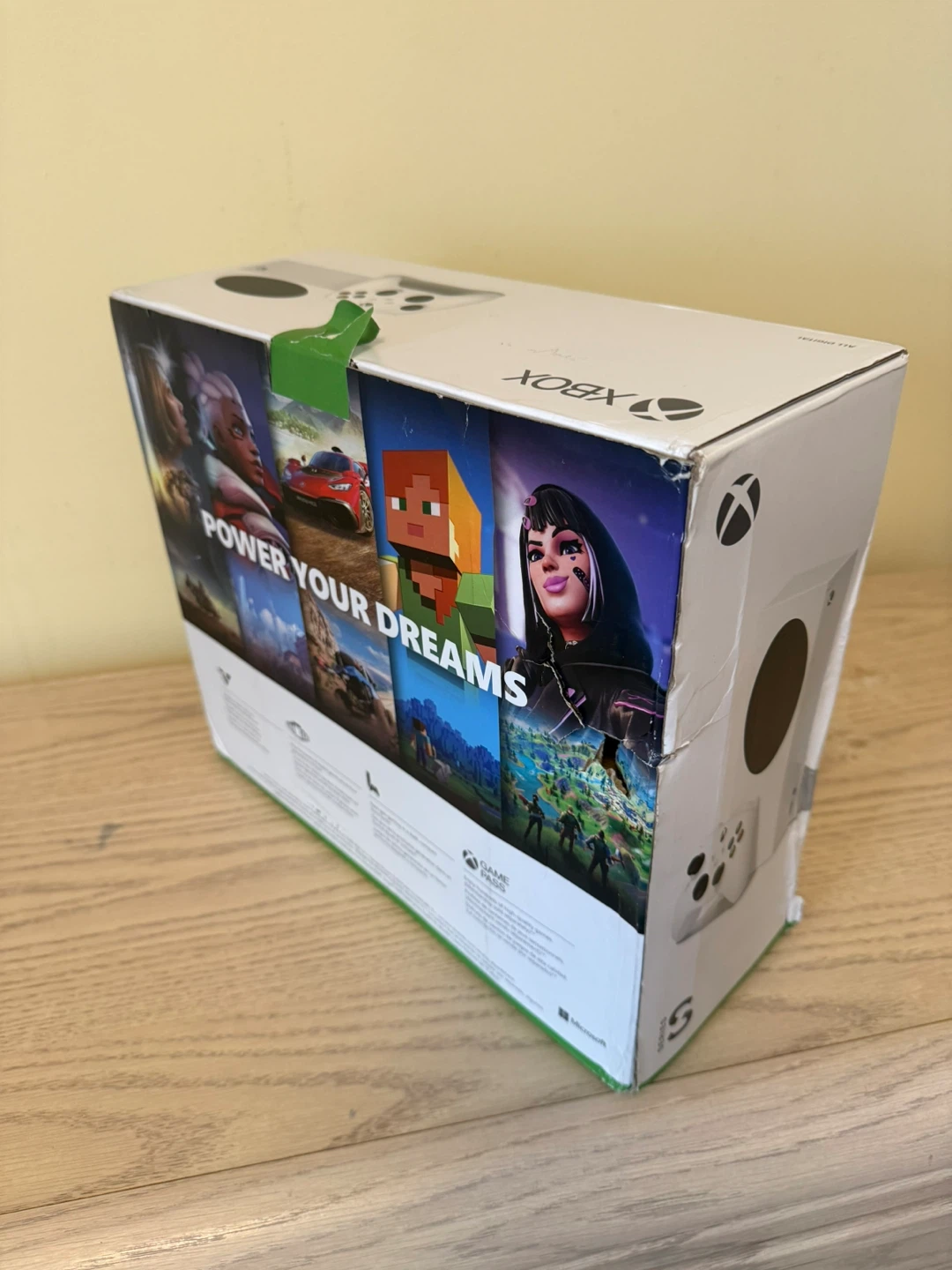 Microsoft Xbox Series S 512GB SSD Console - photo 2