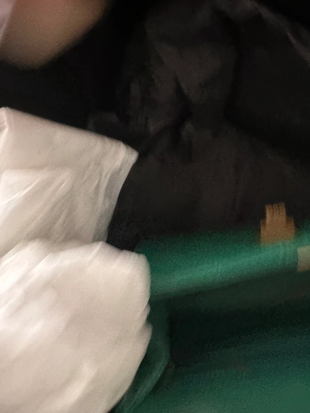 Authentic Chanel reissue mini gold - photo 3