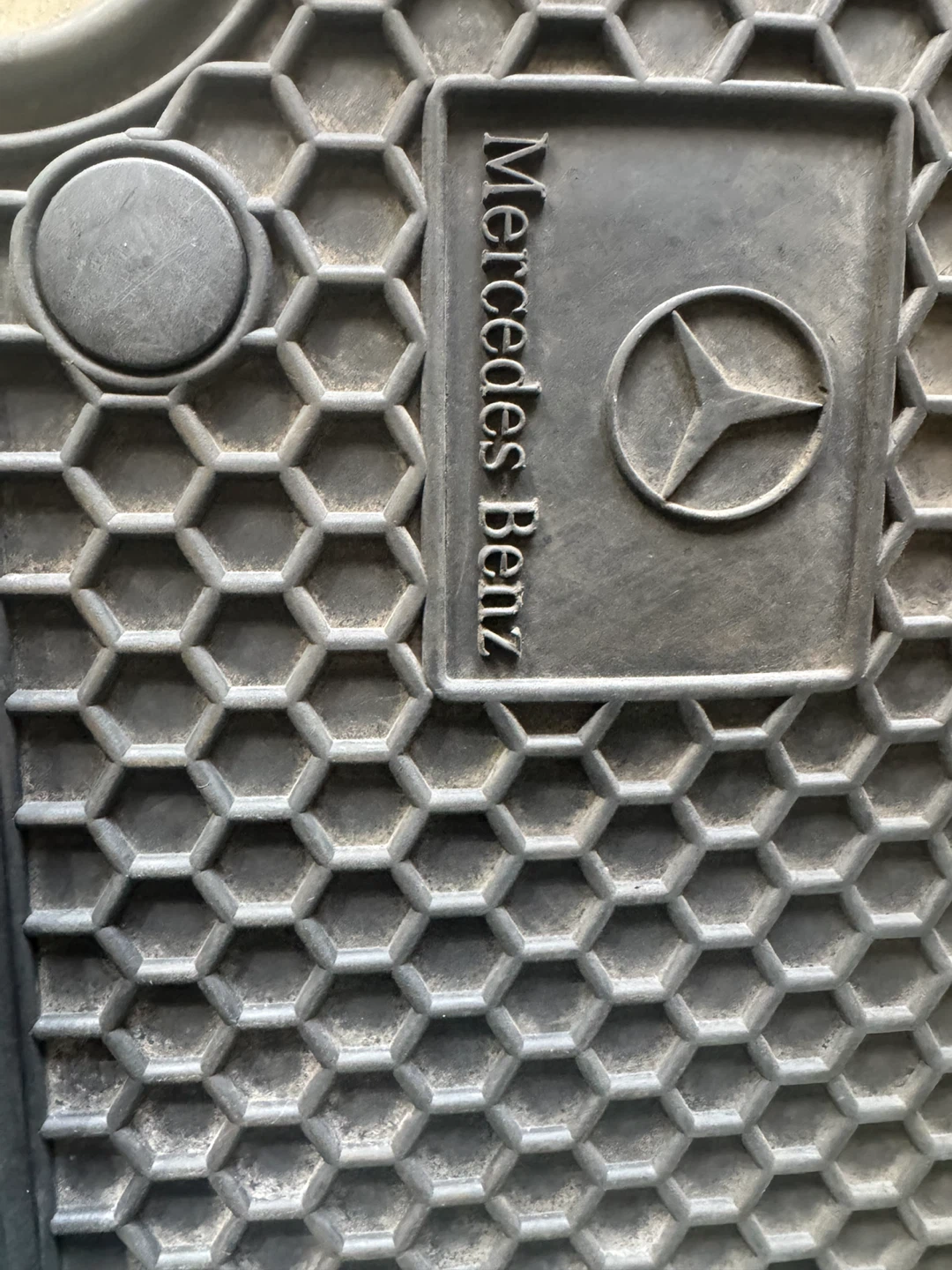 Mercedes-Benz Rubber Floor Mats Set - photo 4