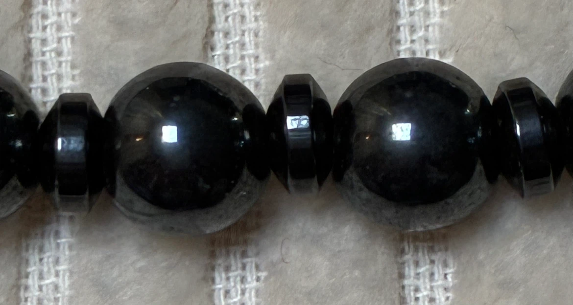 Black Hematite Necklace & Bracelet Magnetic Beads jewellery