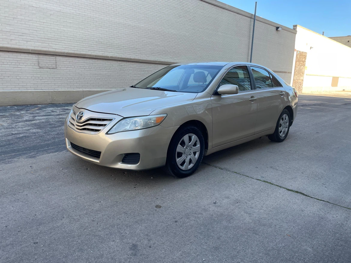 2010 Toyota Camry LE Sedan