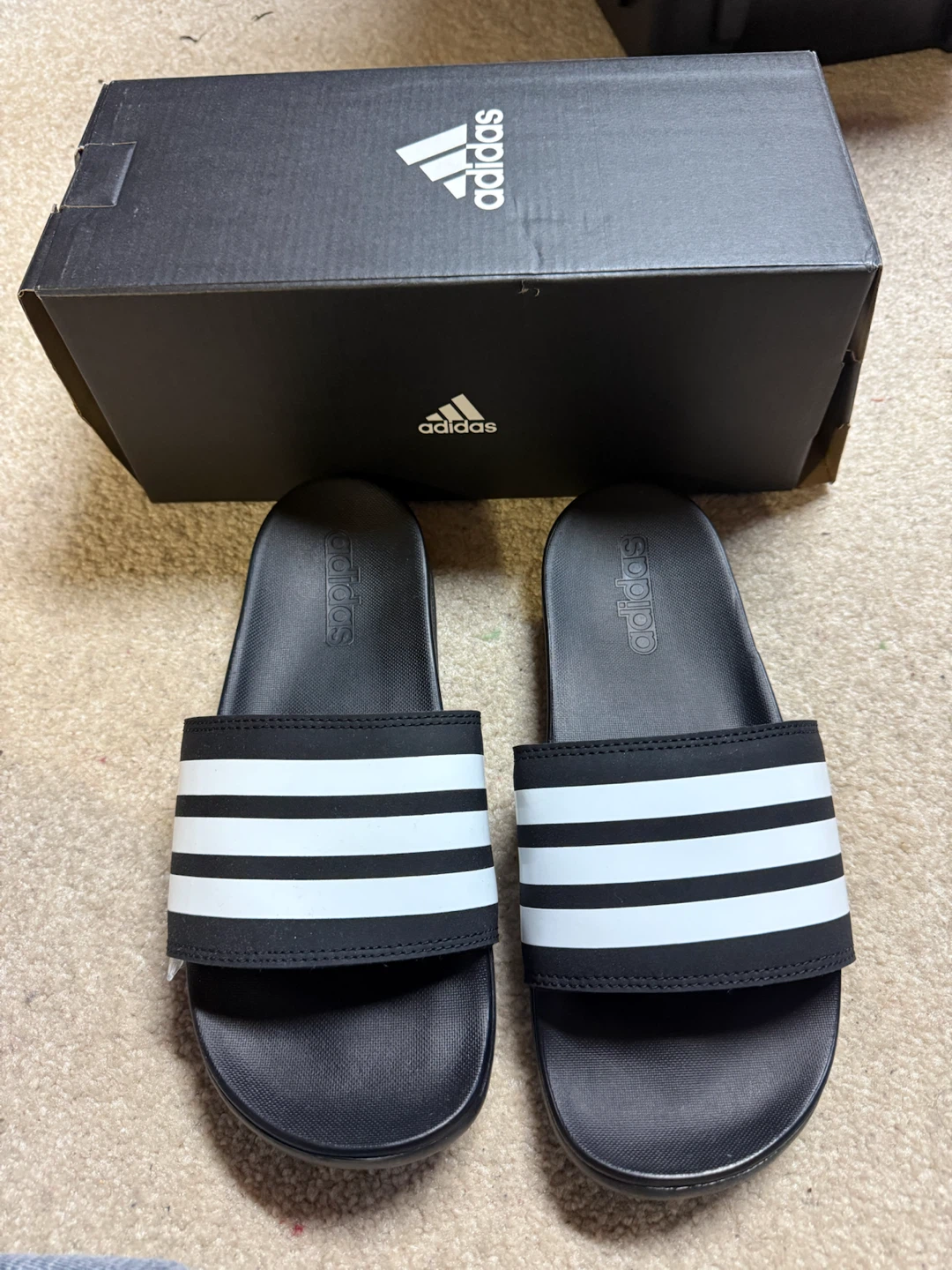 Adidas Adilette Comfort Slides Black/White US 7 Women’s