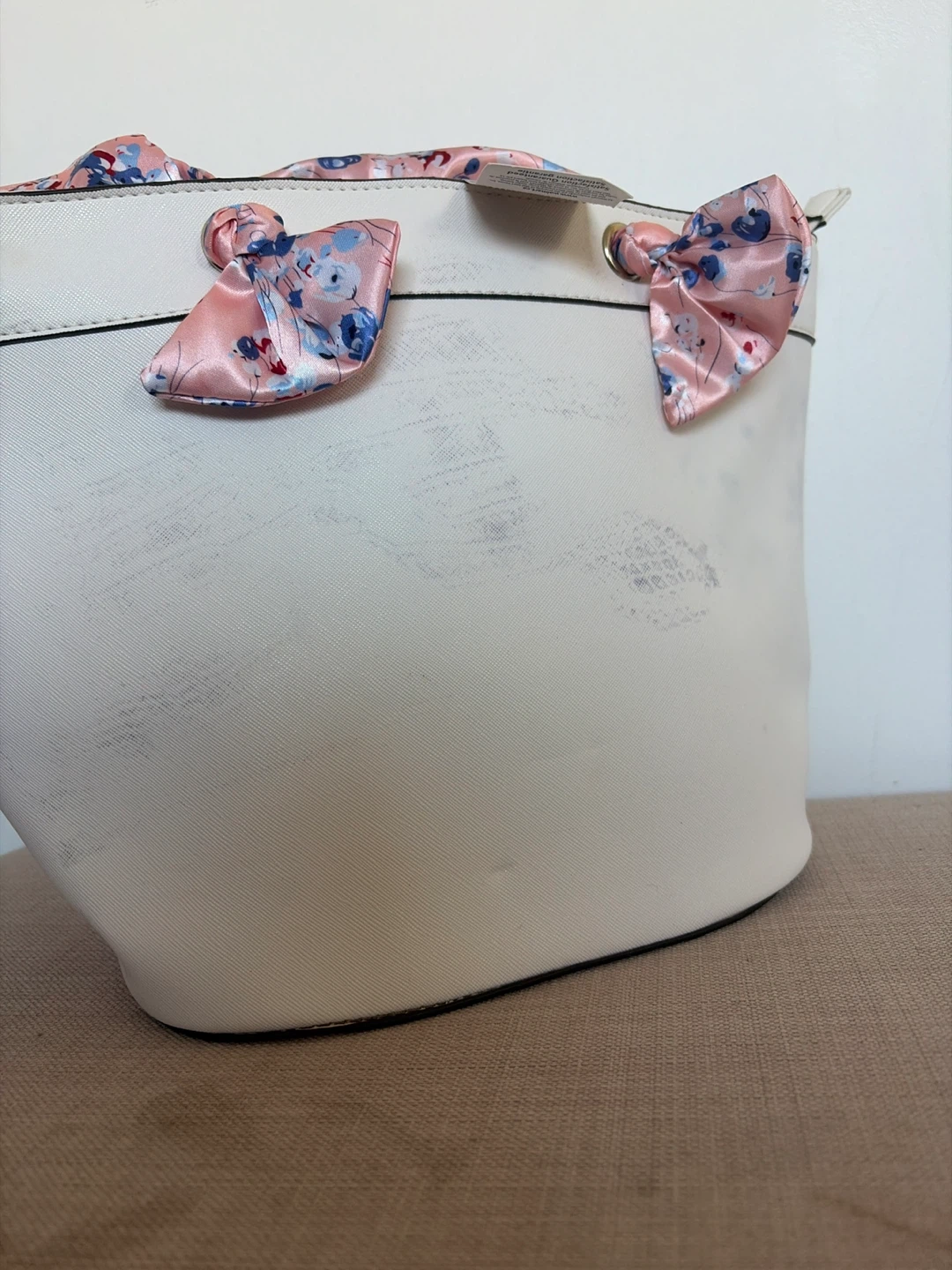 George White Floral Scarf Tote Bag - photo 3