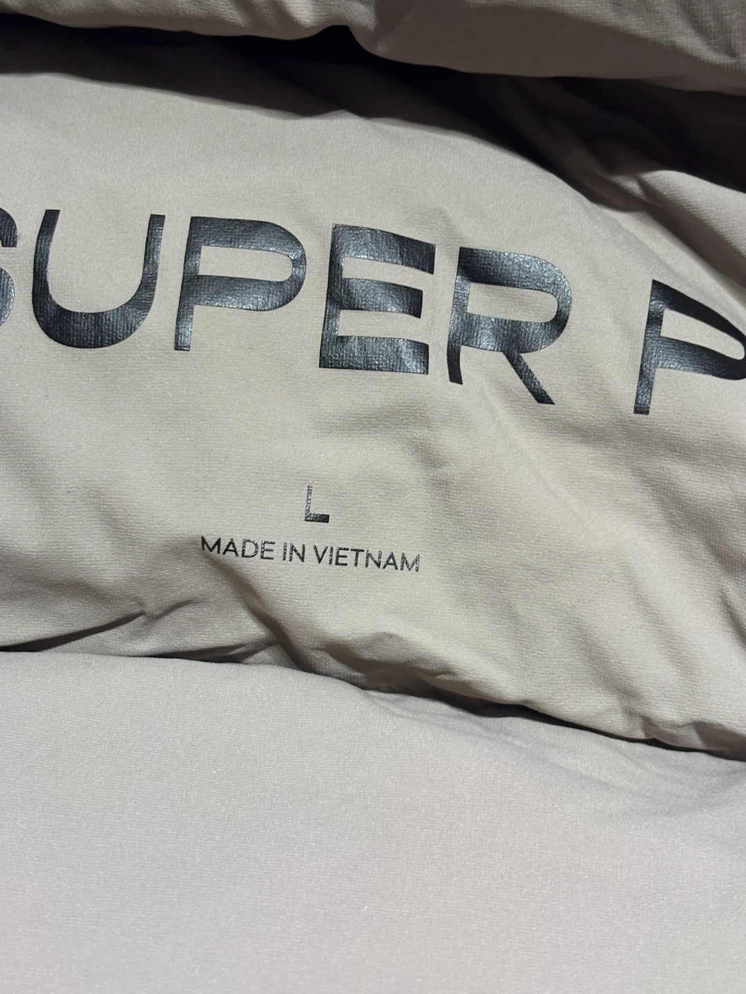 Aritzia Super Puff Shorty - Size L - photo 2