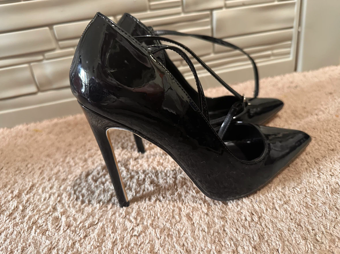 Black Patent Stiletto Heels - photo 2