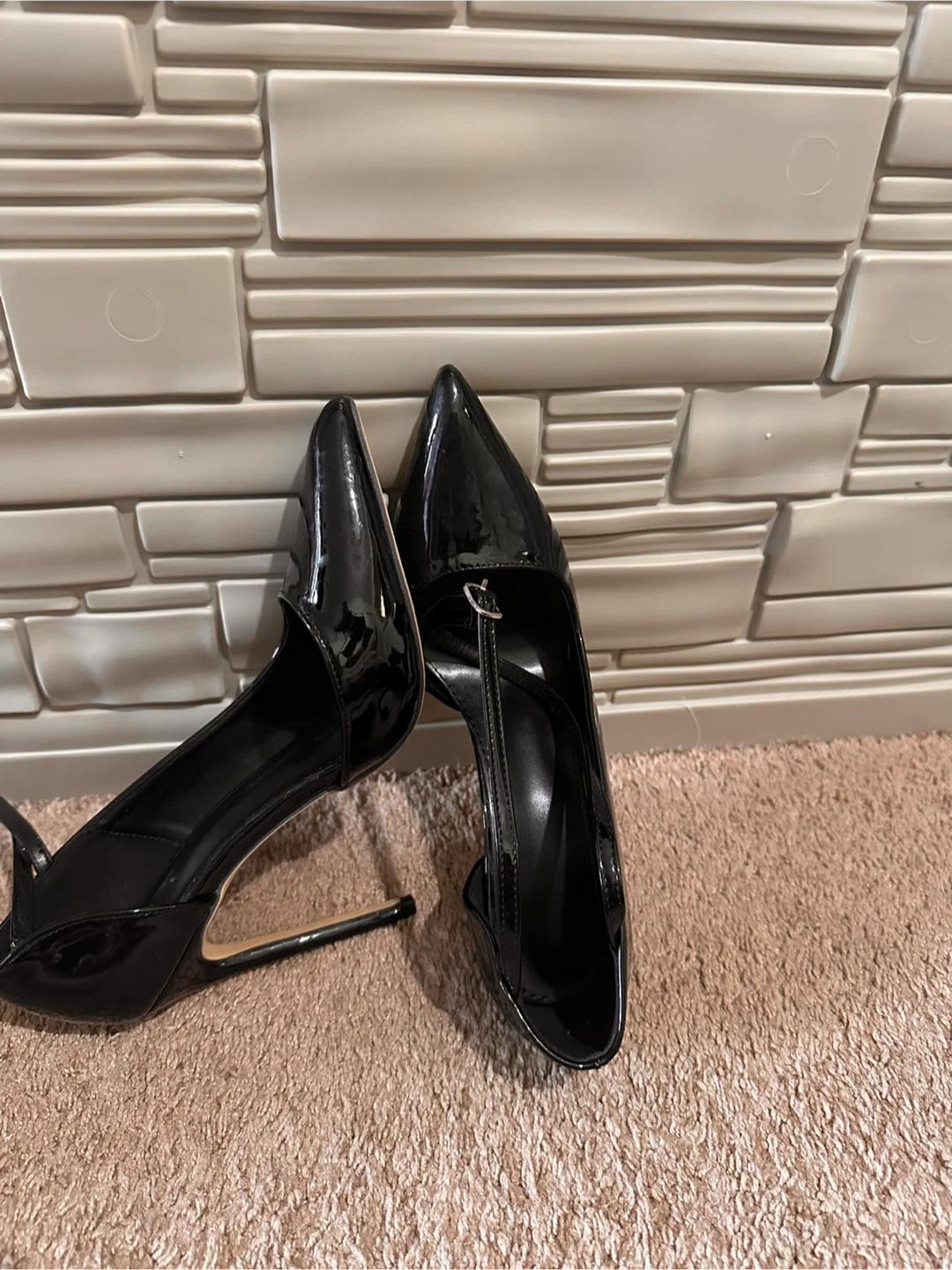 Black Patent Stiletto Heels - photo 3