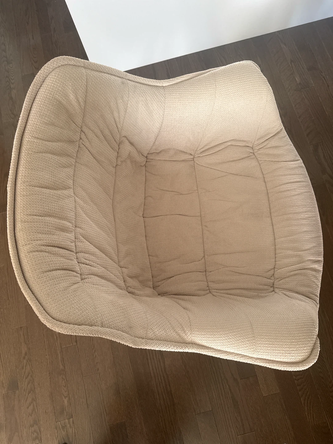 4 Modern Accent Chairs - photo 3