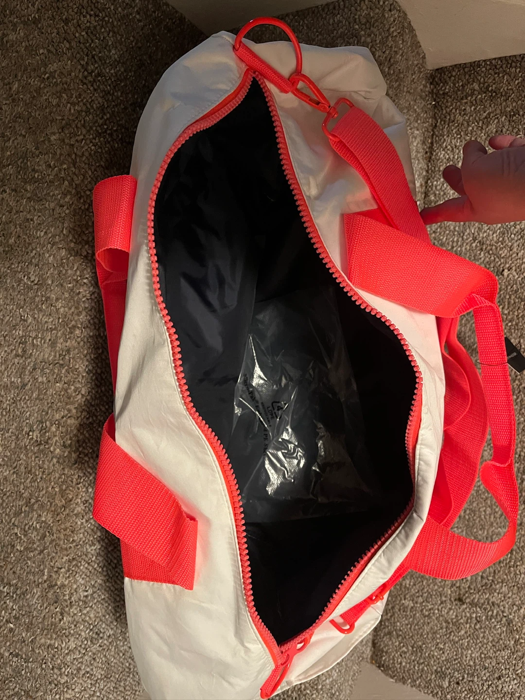 Tommy Hilfiger Duffle Bag - photo 4
