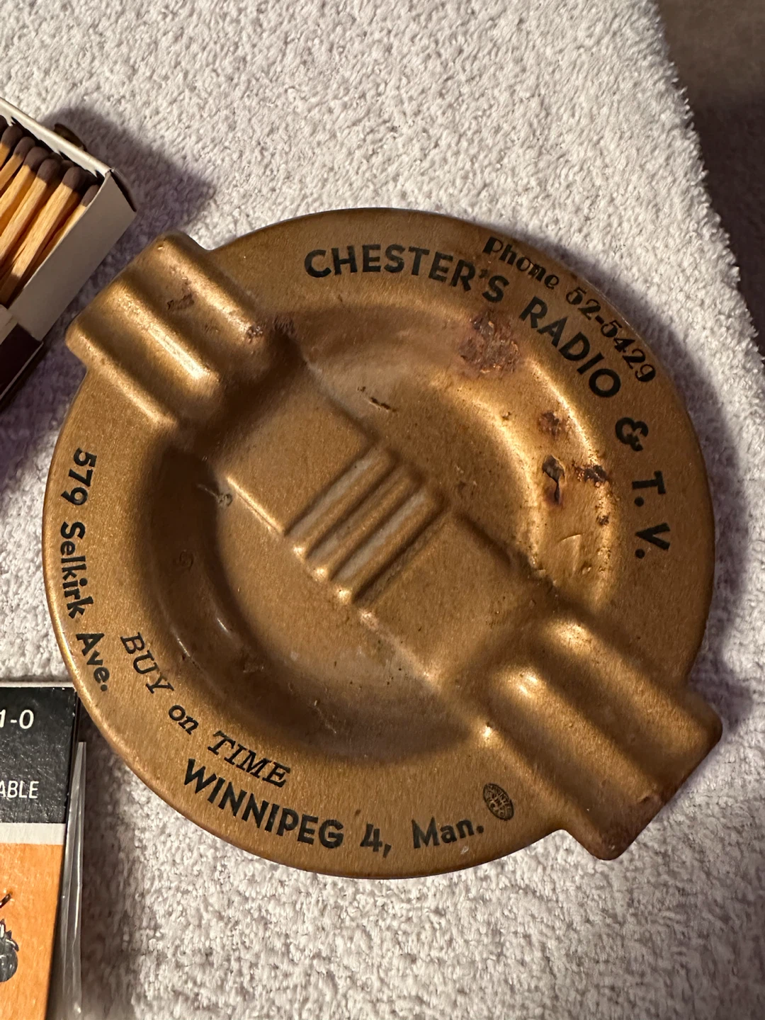 Assorted ashtrays - photo 4