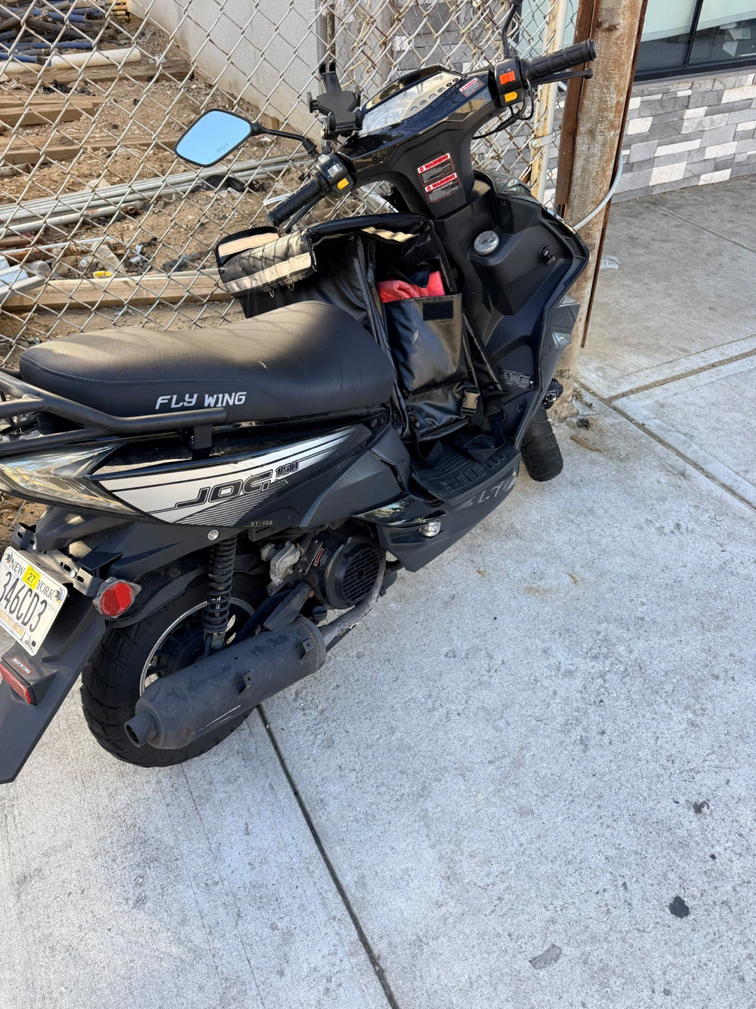 Fly Wing JOG 150cc Scooter  – Clean Title – $700 OBO