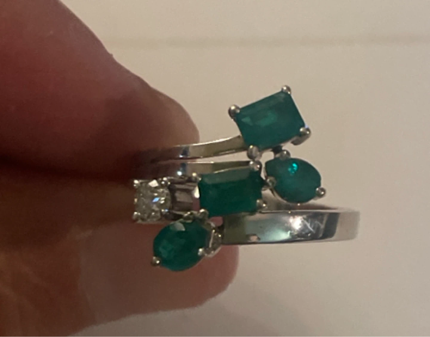 Custom Emeralds and diamond ring - photo 3