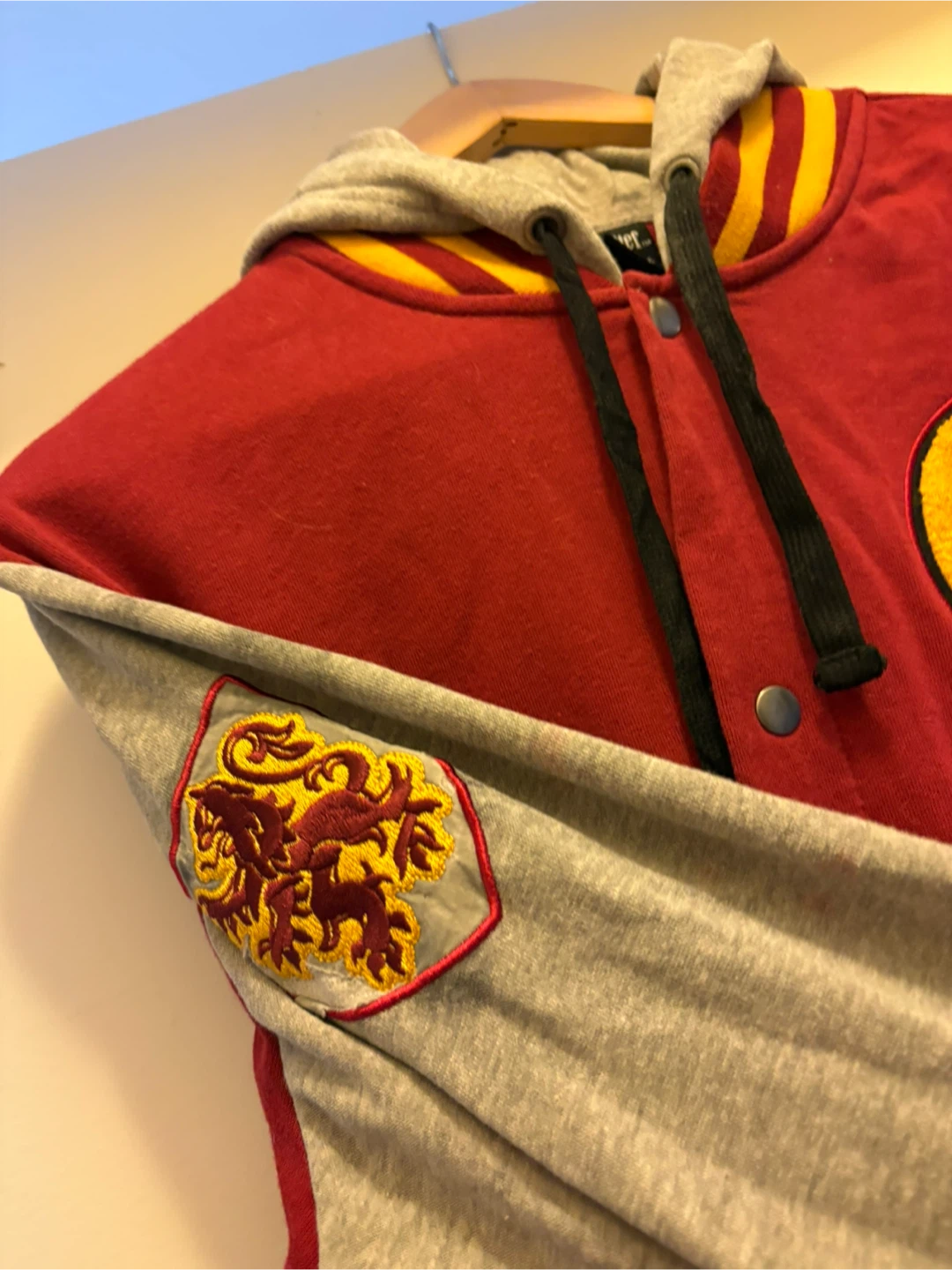 Harry Potter Gryffindor Varsity Hoodie XL - photo 3