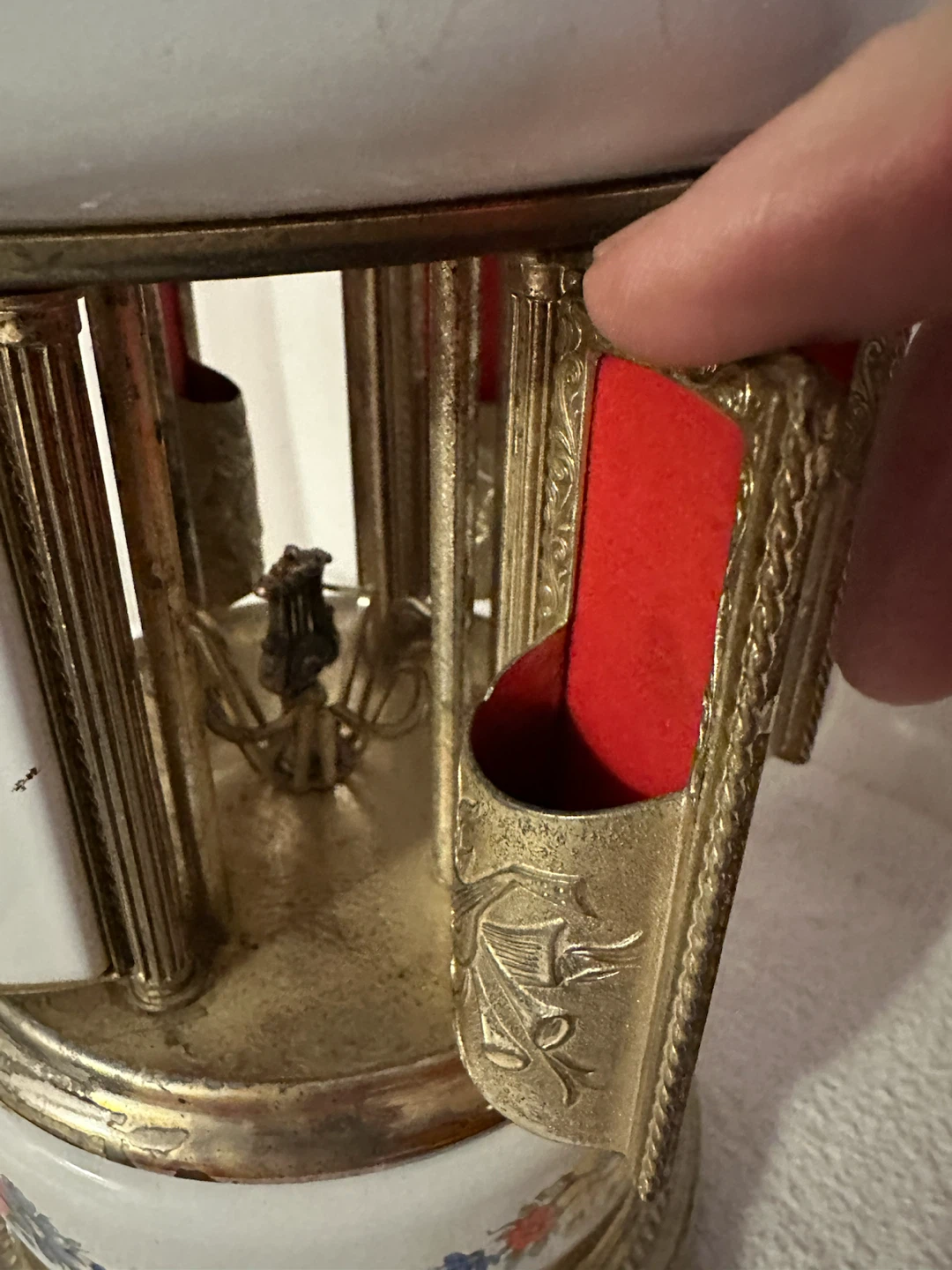 Reuge Vintage Carousel Musical Jewellery Box - photo 3