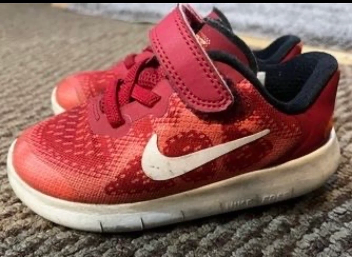 Nike Free sneakers size 8C - photo 2