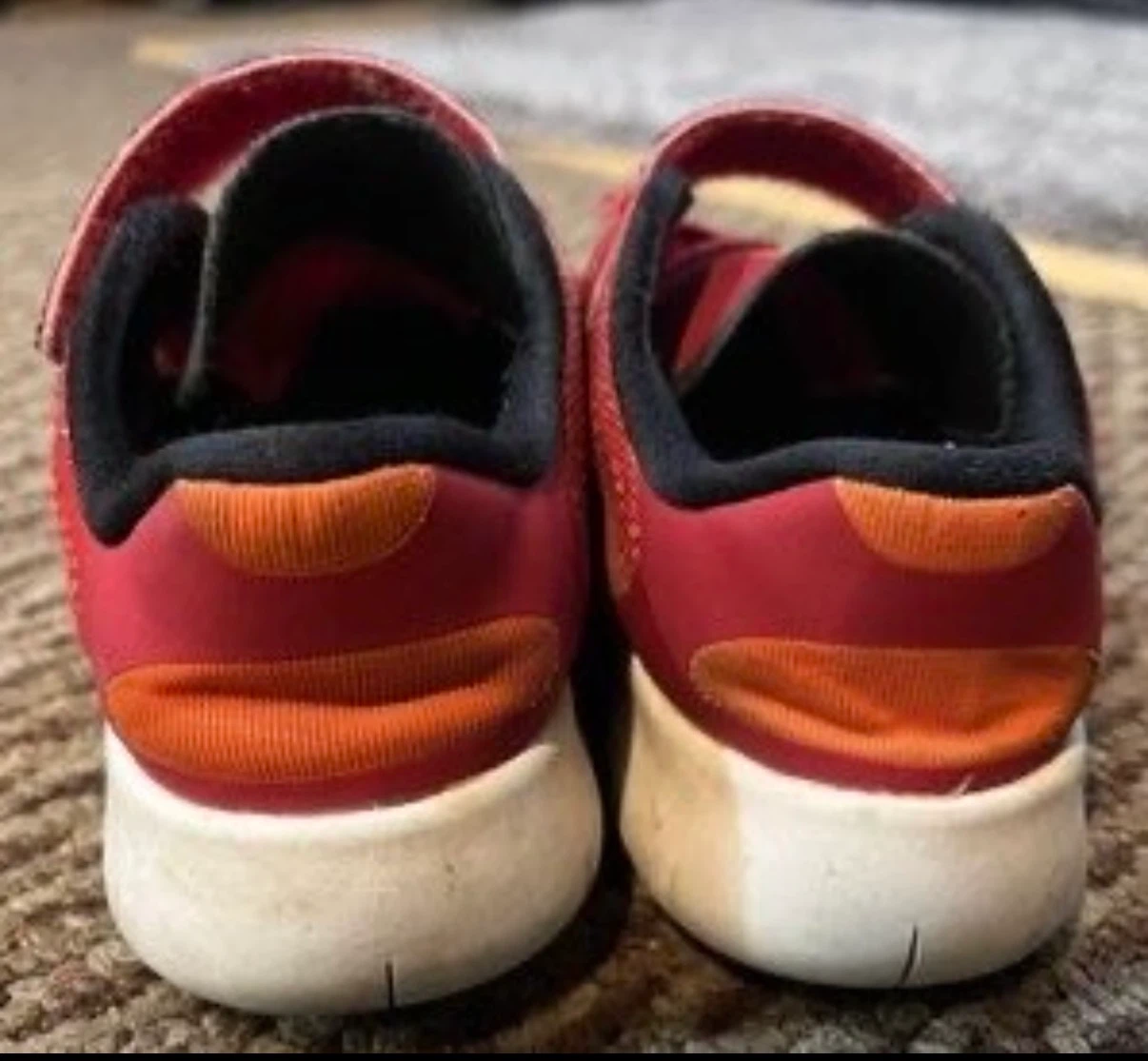 Nike Free sneakers size 8C - photo 3