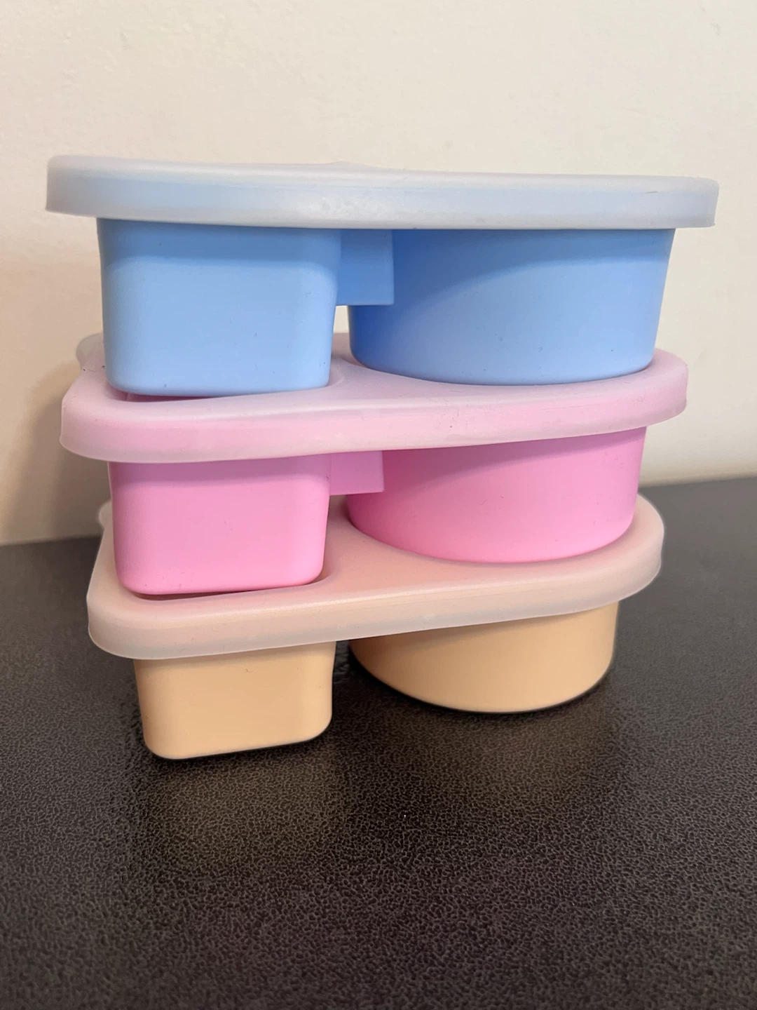 🥣 3-Pack Silicone Food Storage Containers with Lids – Brand New