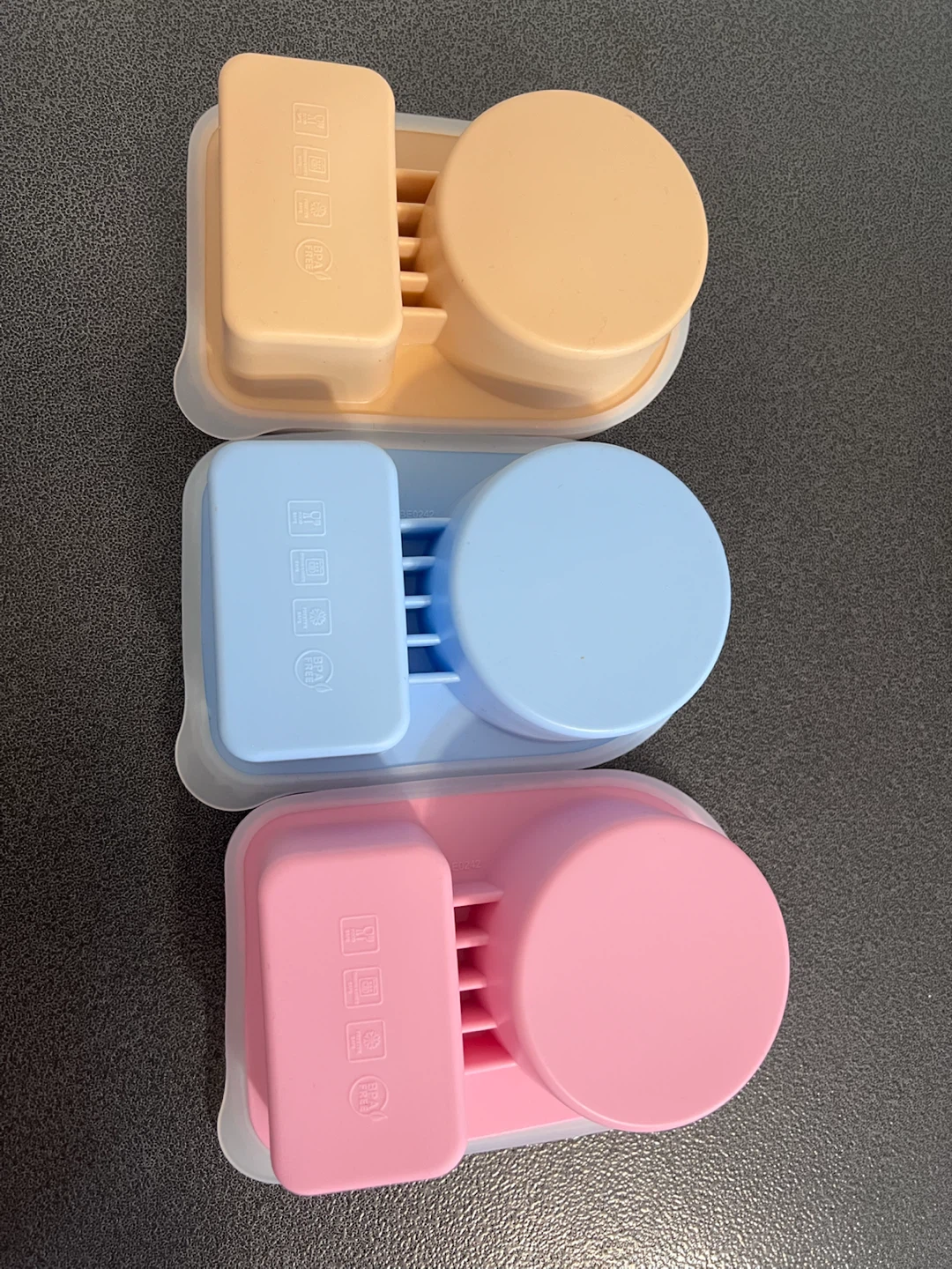 🥣 3-Pack Silicone Food Storage Containers with Lids – Brand New - photo 4