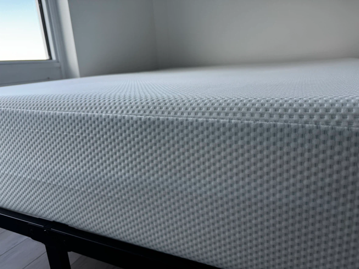 Queen Mattress + Black Metal Bed Frame - photo 3