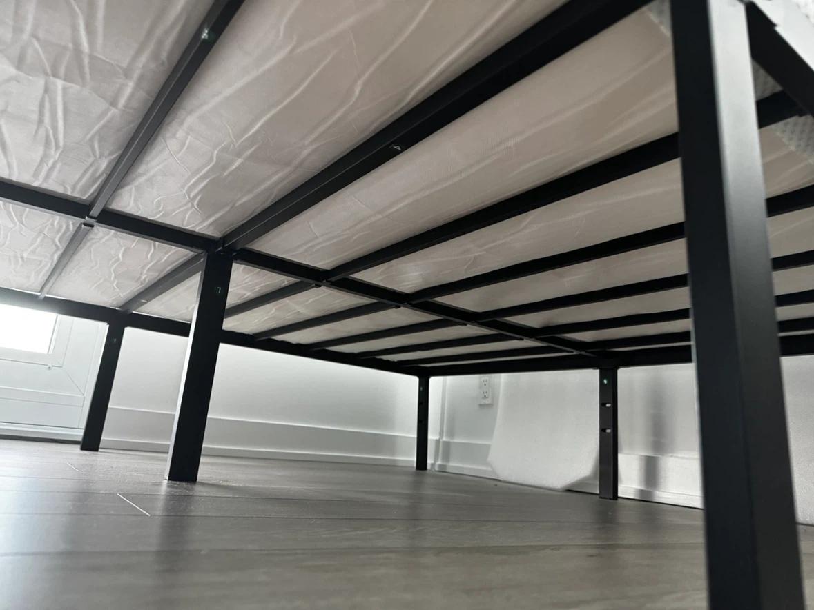 Queen Mattress + Black Metal Bed Frame - photo 4