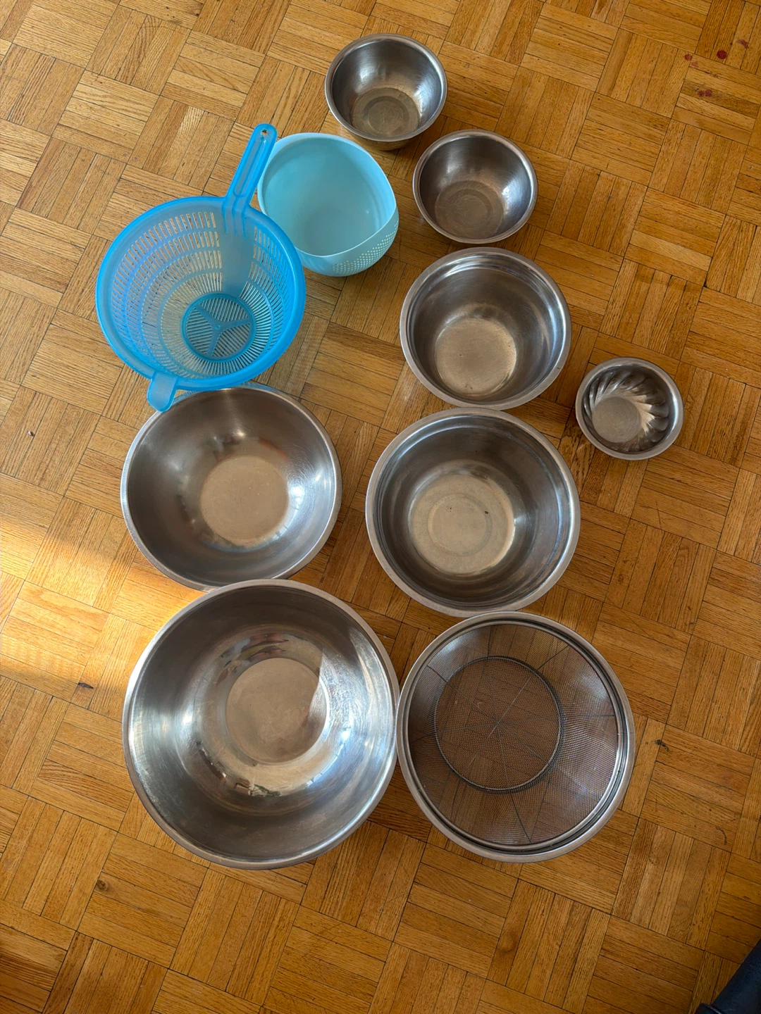 Kitchen Mixing Bowl and Colander Set