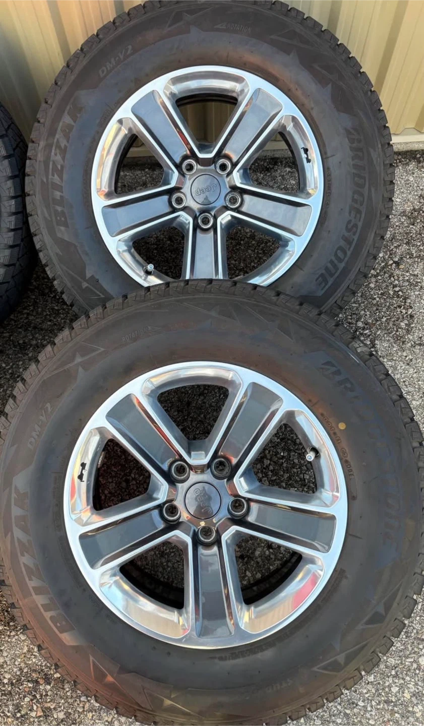 4 x 255/70/18 BRIDGESTONE WINTER TIRES AND JEEP RIMS $1550 - photo 2