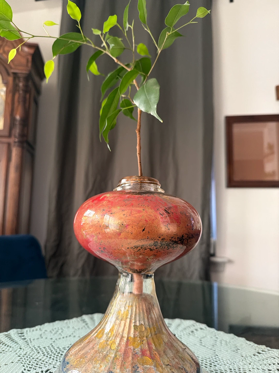 Old kerosene lamp turned into plant pot with Benjamin ficus - photo 2