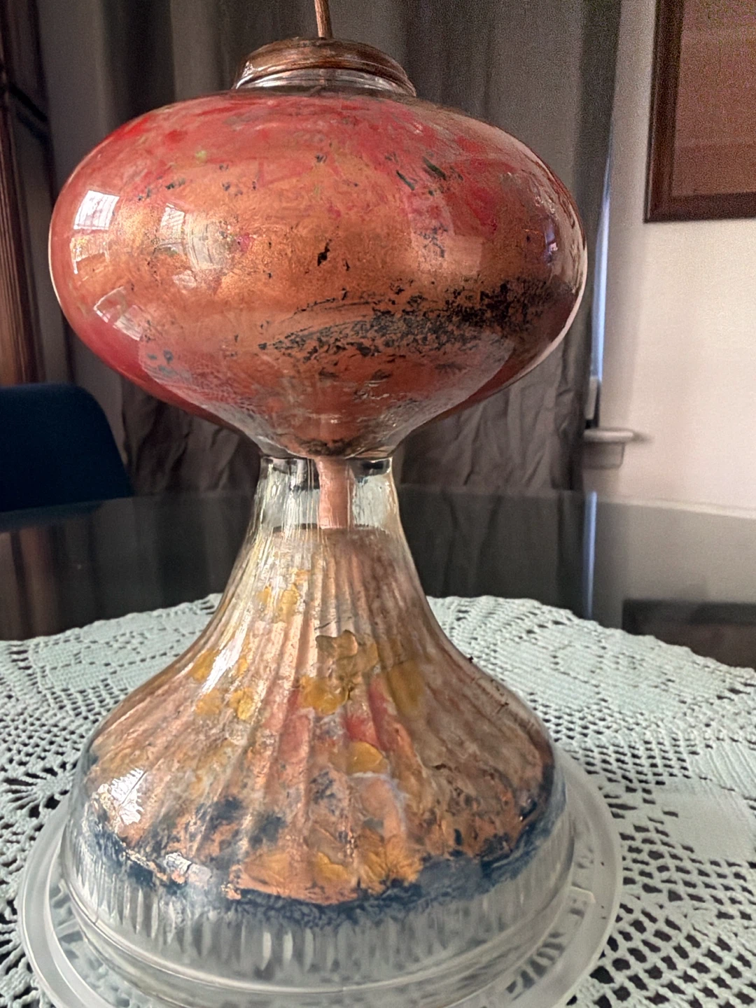 Old kerosene lamp turned into plant pot with Benjamin ficus - photo 3