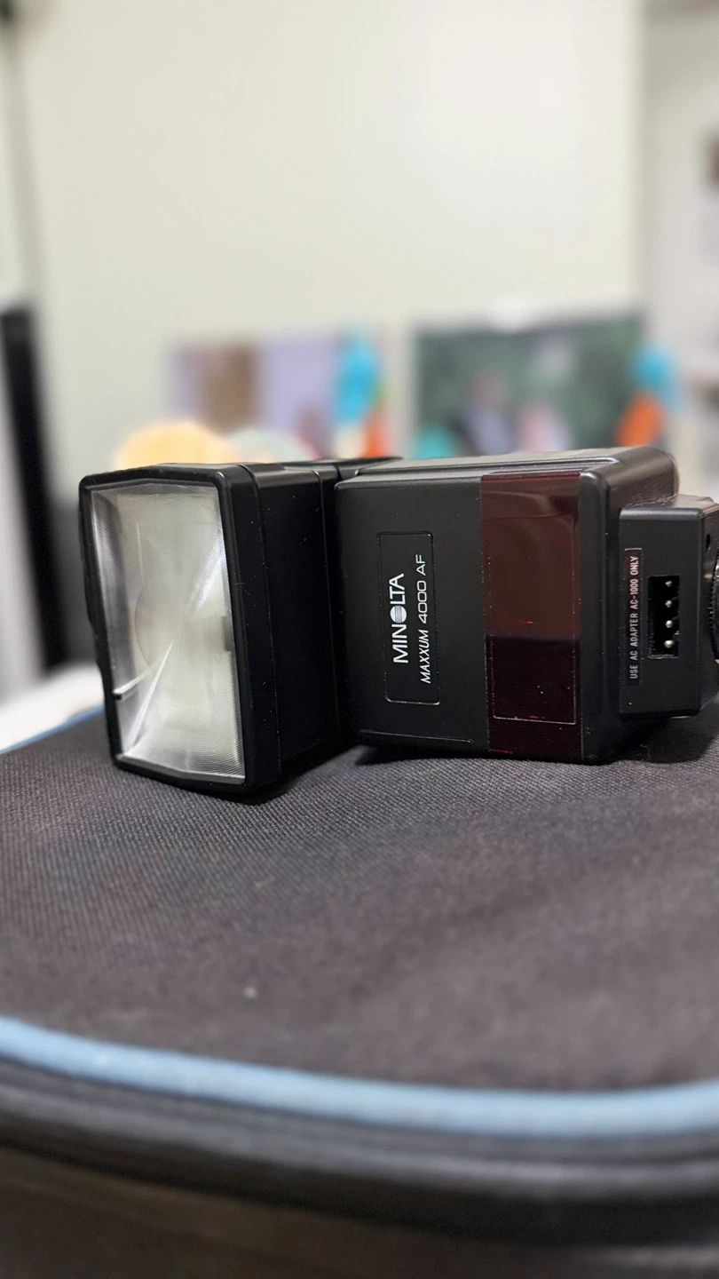 Minolta Maxxum 4000 AF Flash Unit and Body - photo 5