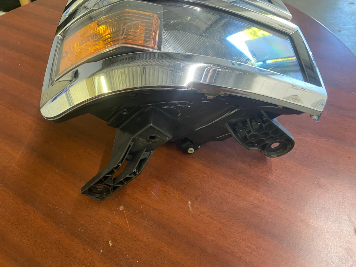 Headlight Chevy Silverado - photo 5