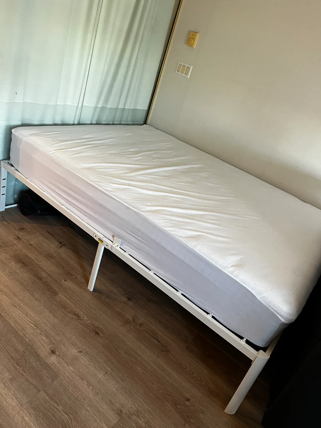 two free queensize mattresses