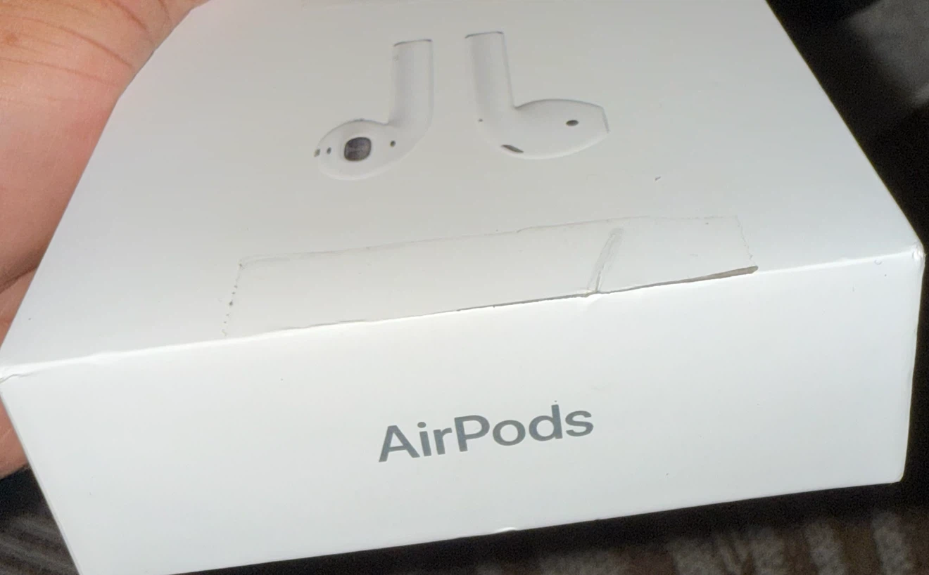 Apple AirPods - photo 2