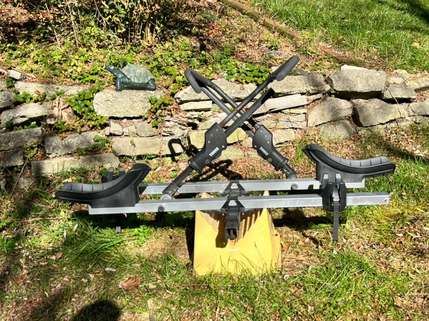 Thule 2-Bike Hitch Rack and 2-Bike rack add on - photo 4