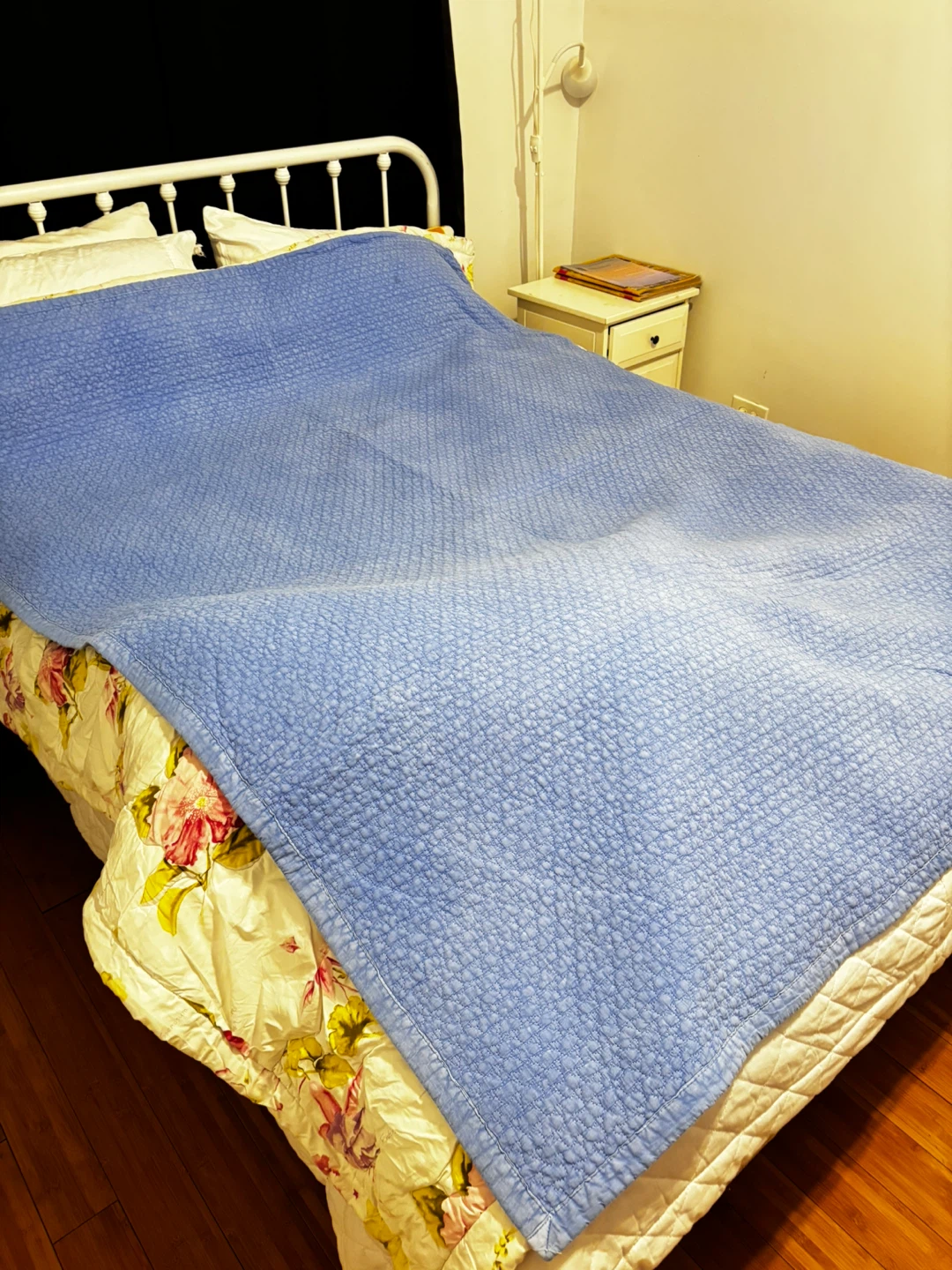 Blue Quilted Bed Cover - photo 3