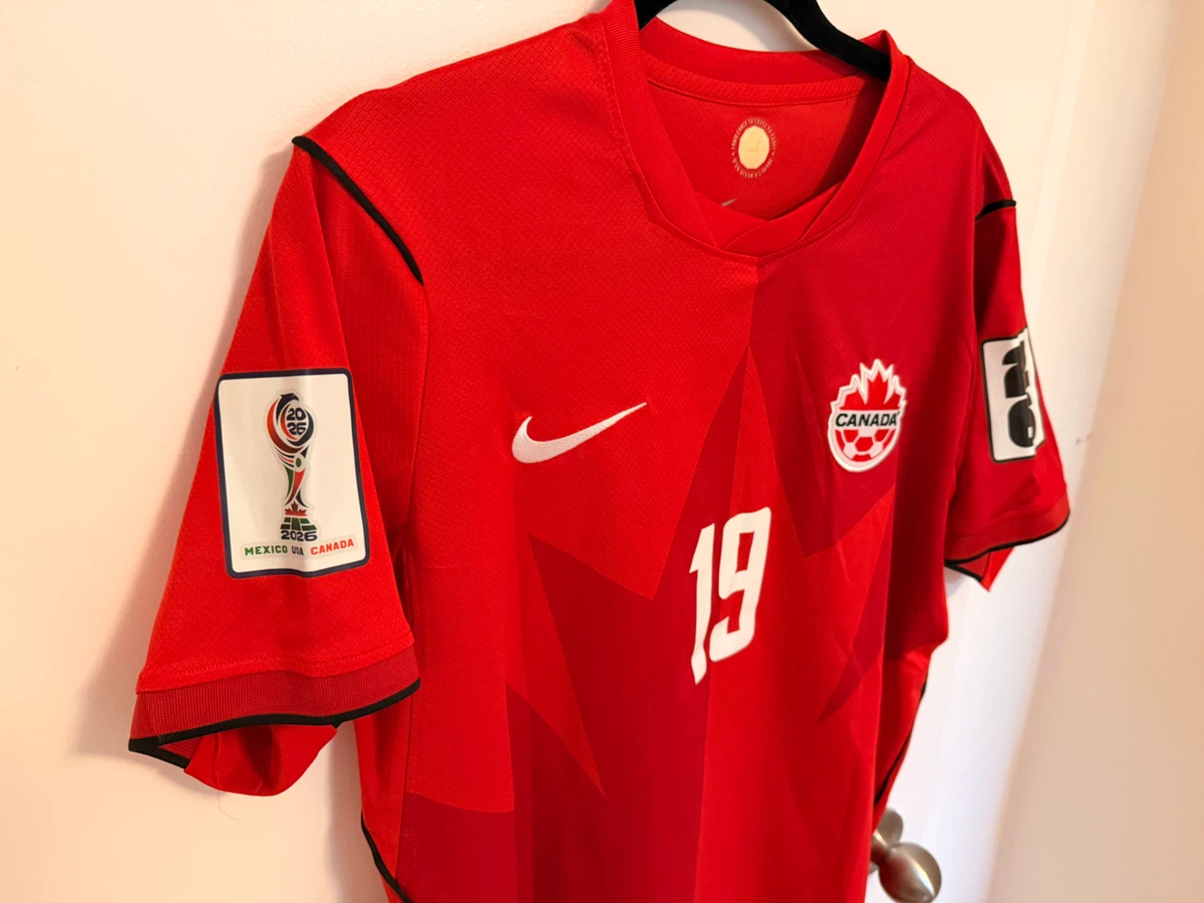 Nike Canada Soccer Jersey Alphonso Davies Size M - photo 2