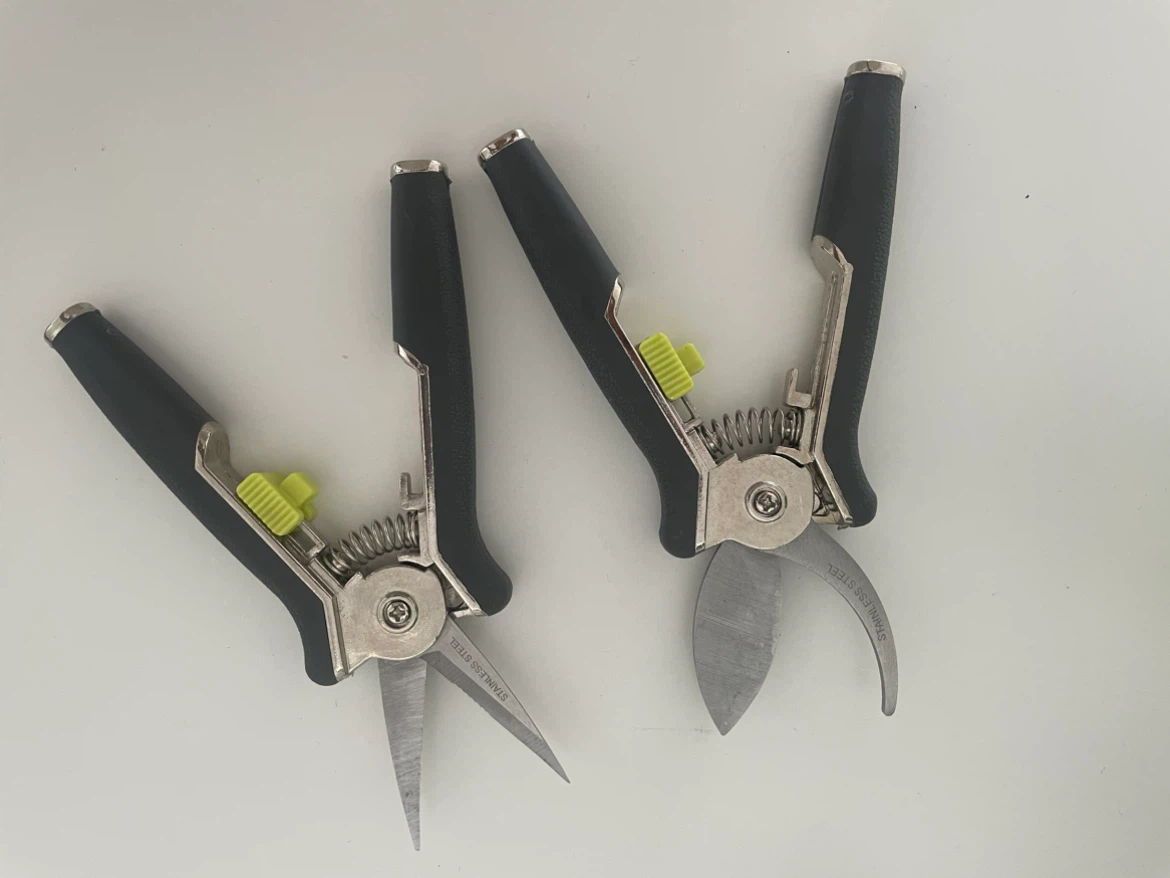 Two Stainless Steel Garden Pruning Shears - photo 3